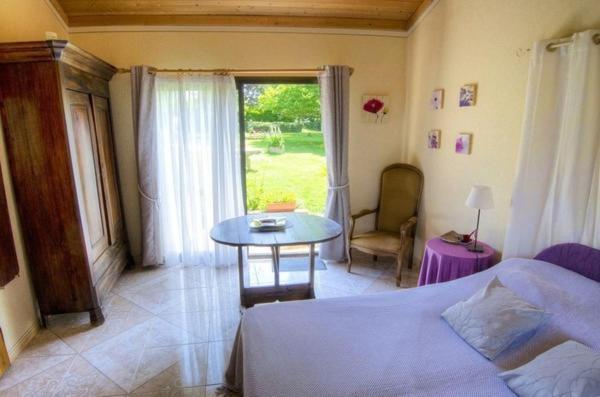 L'Oustal Chambres Et Tables D'Hotes Sonnac  Екстер'єр фото